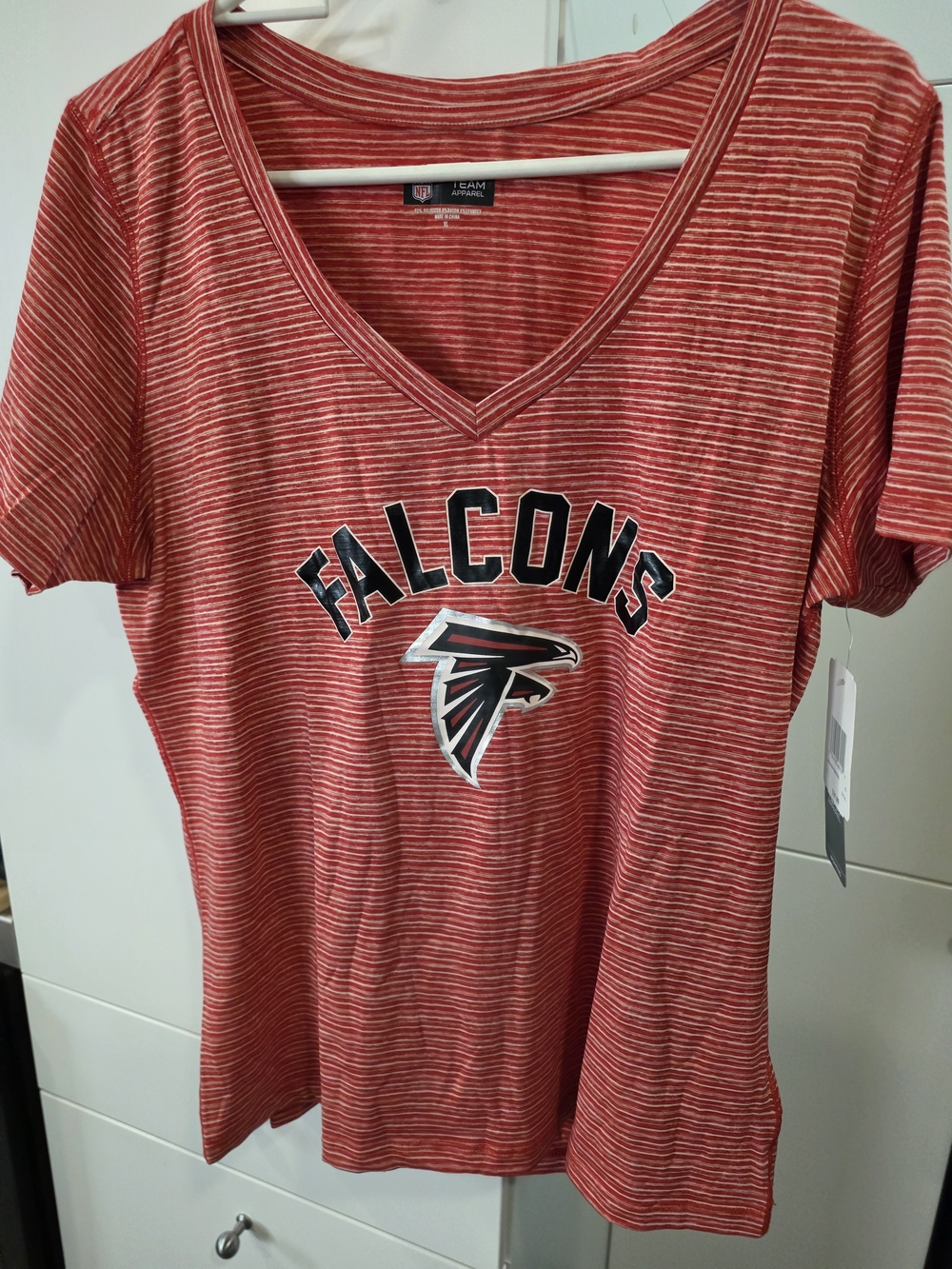 NWT NFL Team Apparel Atlanta Falcons Space Dye Striped V-Neck Tee Women's XL